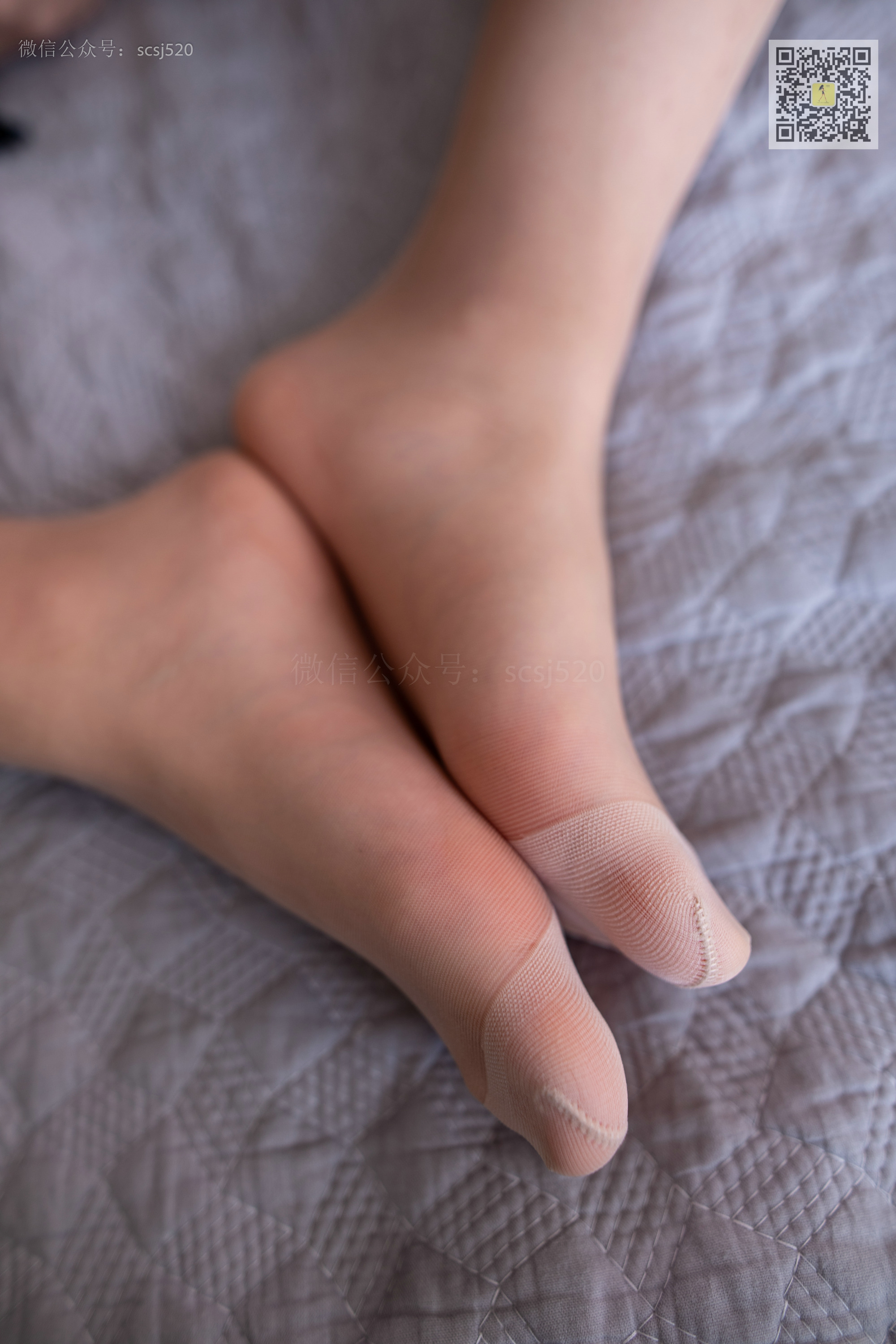 ISS山茶摄影 021 左左 自己穿丝来拍摄